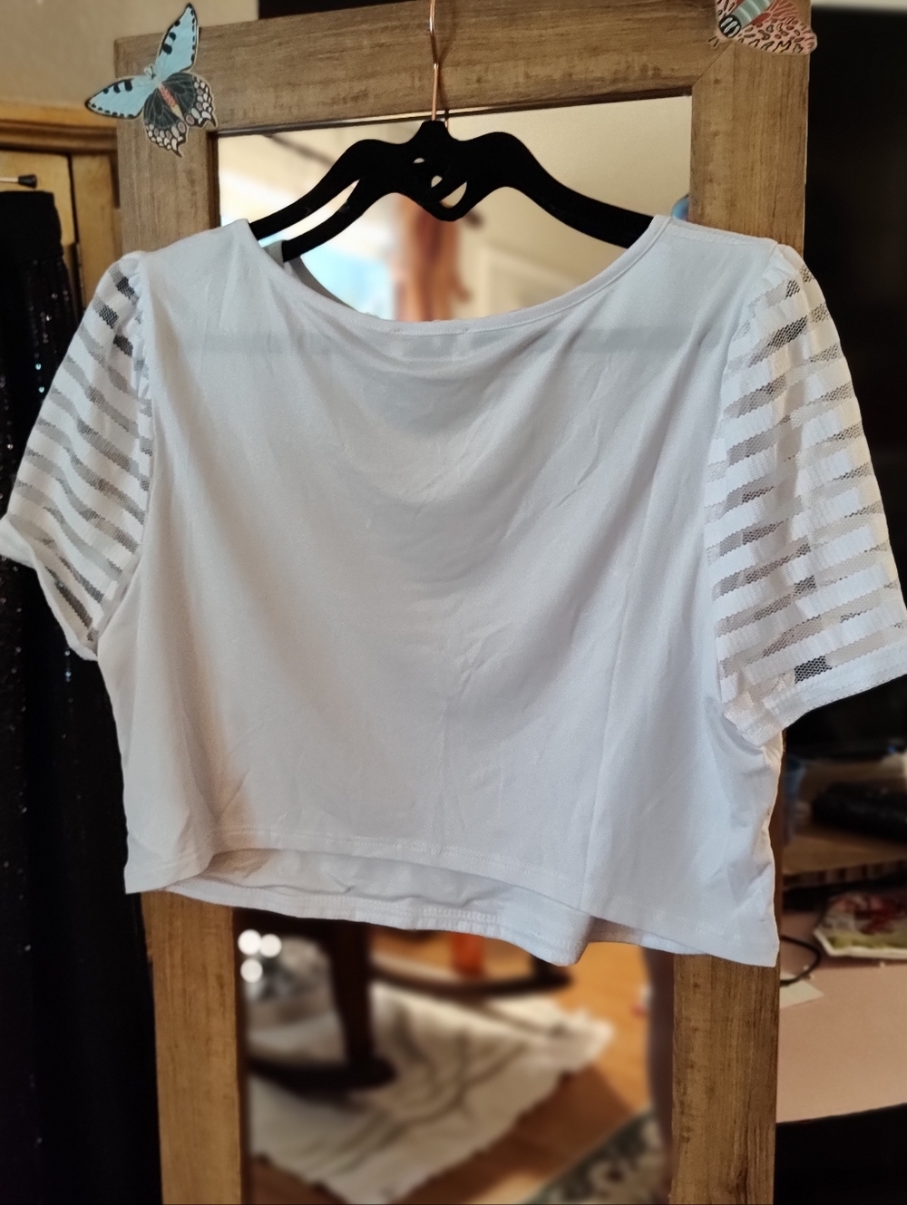 NWT bebe Sheer Stripe Cropped Top - White  Size Large - Picture 8 of 11